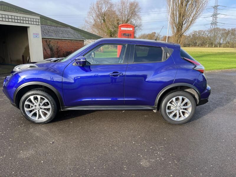 View NISSAN JUKE 1.2 DIG-T Tekna 