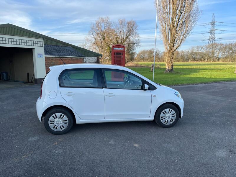 VOLKSWAGEN UP