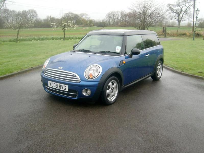 View MINI CLUBMAN 1.6 Cooper Diesel