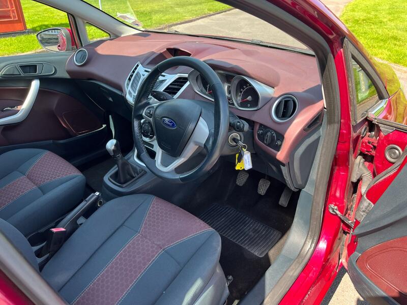 FORD FIESTA