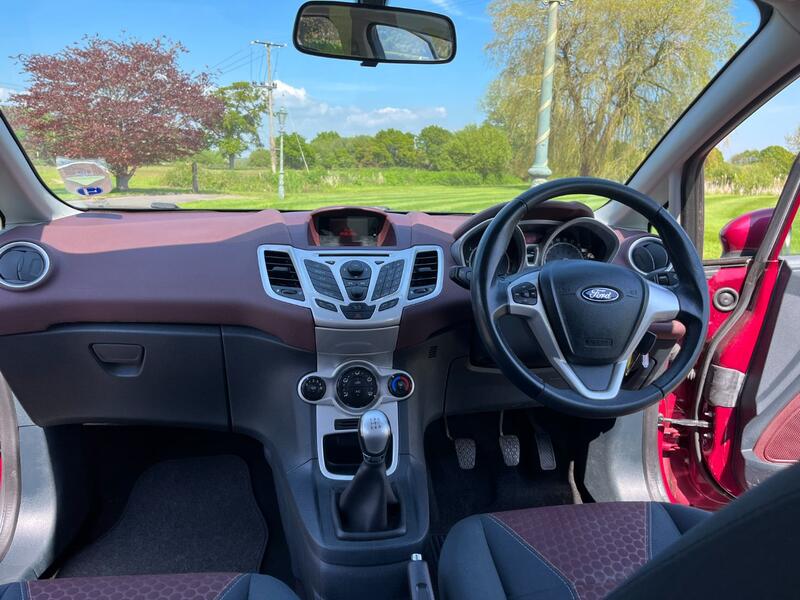FORD FIESTA