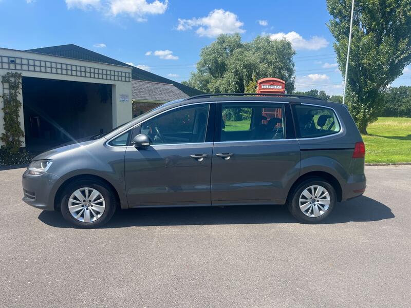 VOLKSWAGEN SHARAN