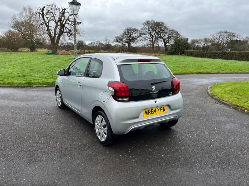 PEUGEOT 108