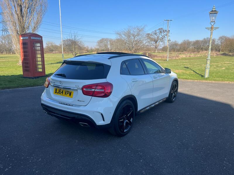 View MERCEDES-BENZ GLA CLASS 2.1 GLA220 CDI AMG Line