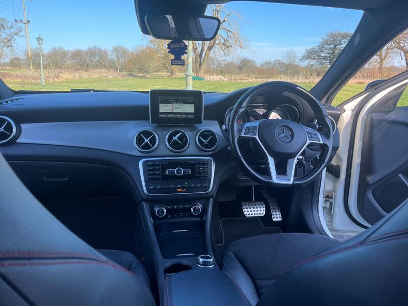 MERCEDES-BENZ GLA CLASS