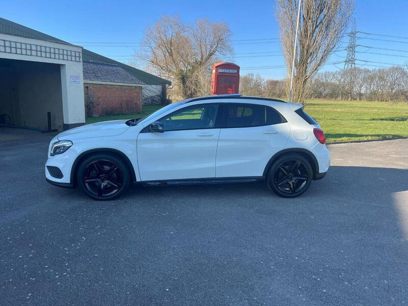 View MERCEDES-BENZ GLA CLASS 2.1 GLA220 CDI AMG Line