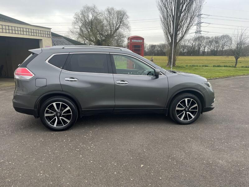 NISSAN X-TRAIL