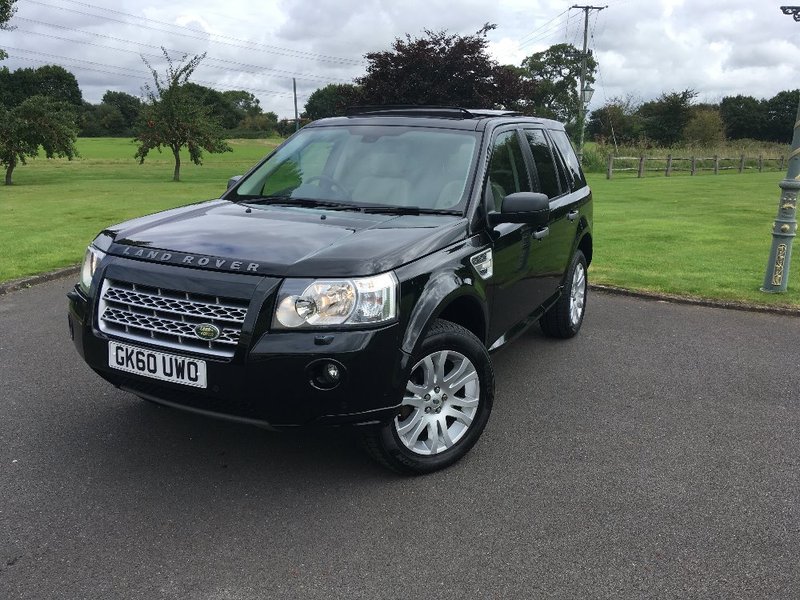 View LAND ROVER FREELANDER 2.2 TD4 HSE 