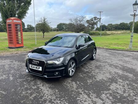 AUDI A1 1.4 TFSI S line Style Edition