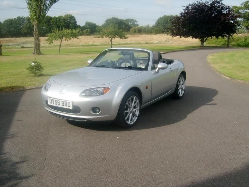 View MAZDA MX-5 2.0 Sport