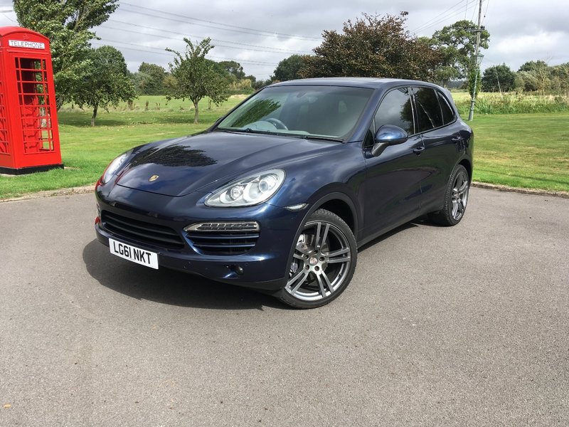 View PORSCHE CAYENNE 3.0 TD Tiptronic S AWD