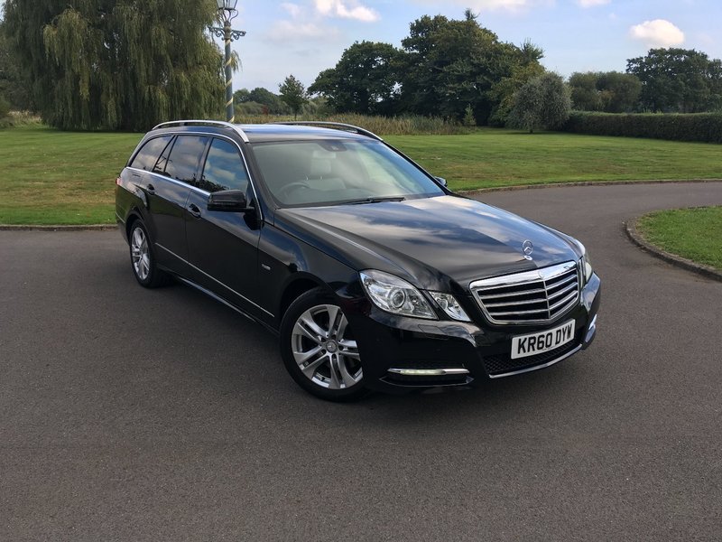 View MERCEDES-BENZ E CLASS E250 Blue Efficiency Avantgarde Estate