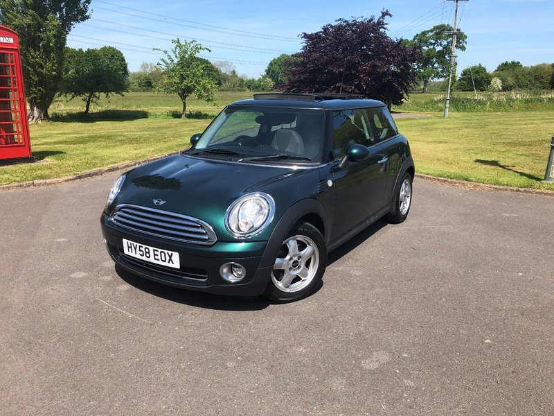 View MINI HATCH 1.4 ONE