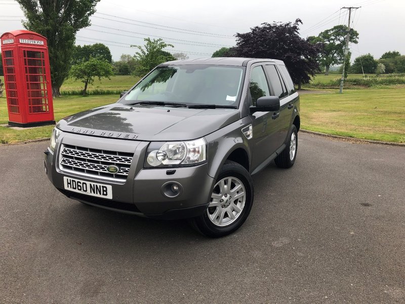 View LAND ROVER FREELANDER 2 2.2 TD4 XS Auto