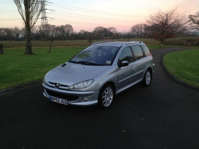 View PEUGEOT 206 2.0 HDI Quicksilver Estate