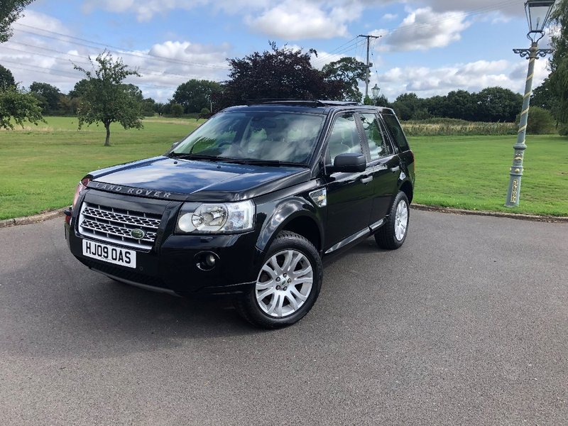 View LAND ROVER FREELANDER 2 TD4 HSE AUTO