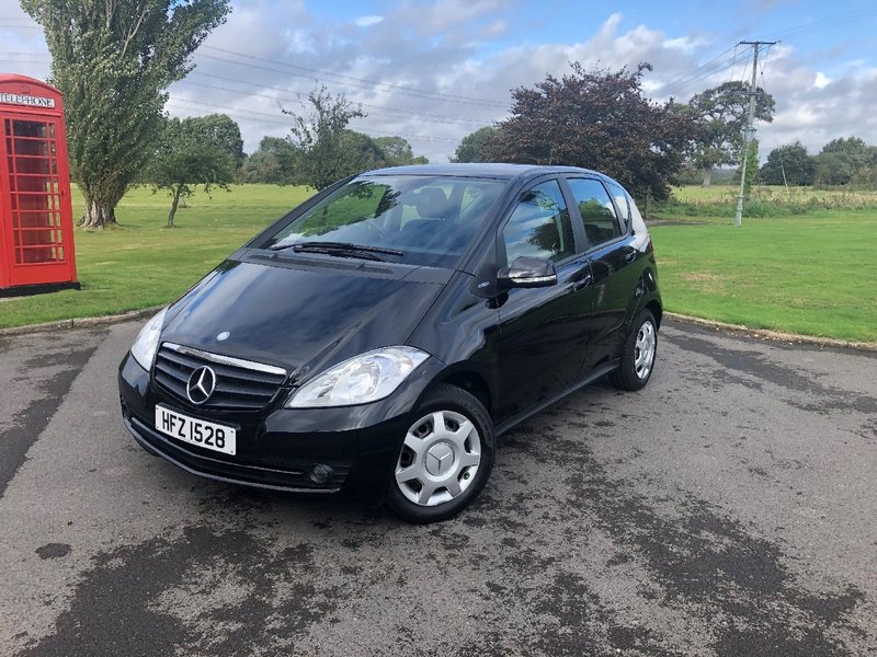 View MERCEDES-BENZ A CLASS A160 BlueEFFICIENCY Classic SE 5dr 