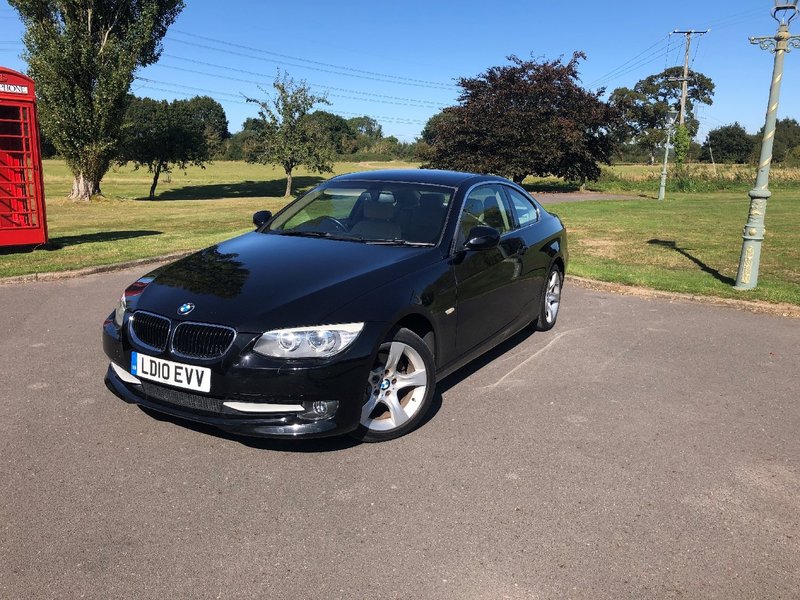 View BMW 3 SERIES  320i SE 2dr