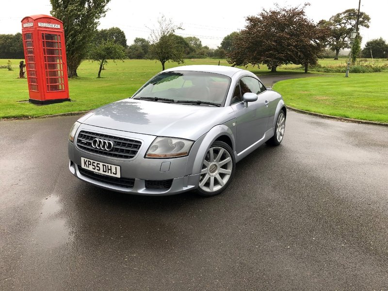 View AUDI TT 3.2 DSG Quattro