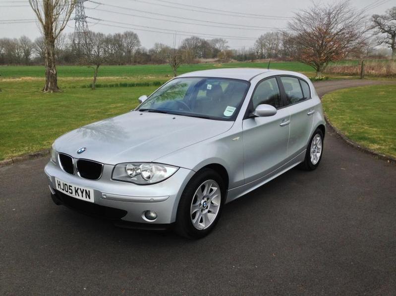 View BMW 1 SERIES 116i SE