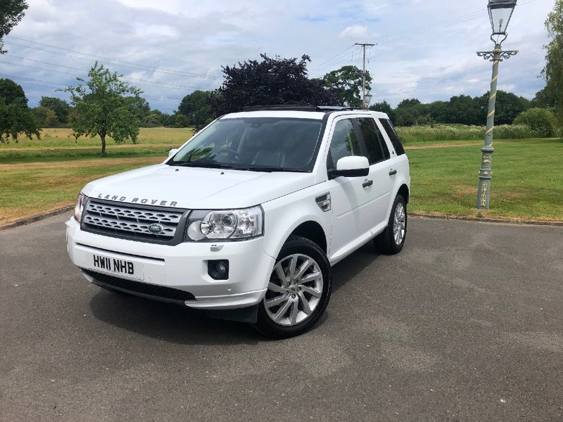 View LAND ROVER FREELANDER 2  SD4 HSE 4X4 5dr