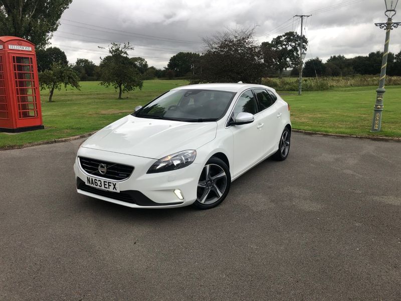 VOLVO V40