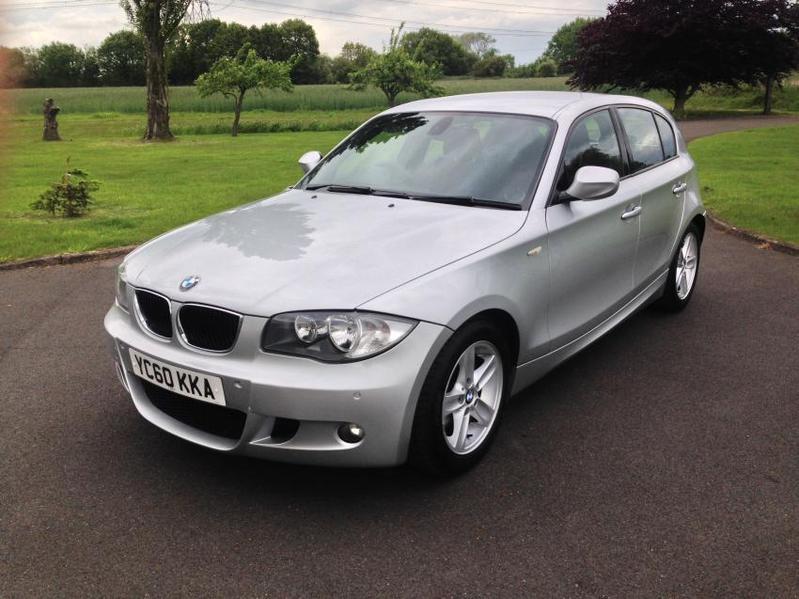 View BMW 1 SERIES 118d M Sport.