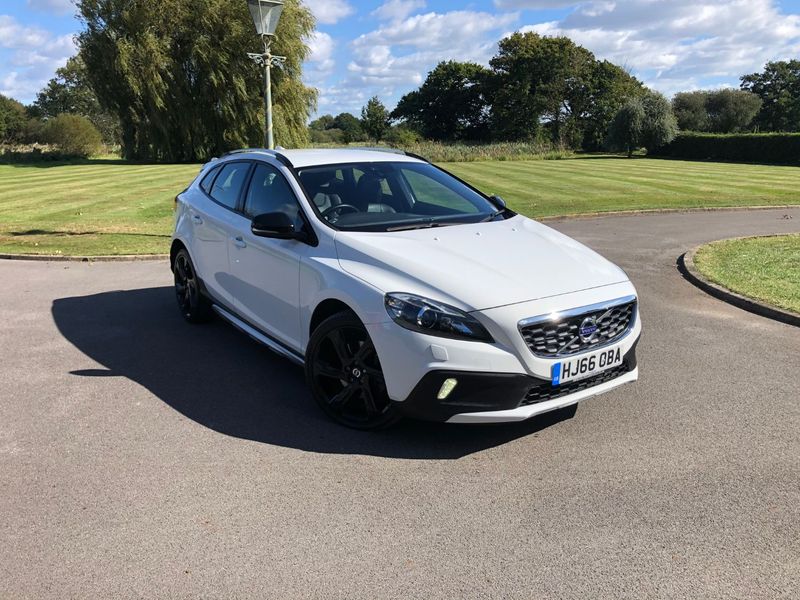 VOLVO V40 CROSS COUNTRY