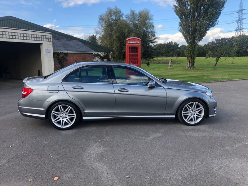 MERCEDES-BENZ C CLASS