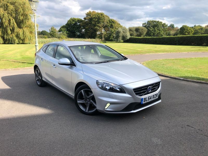 VOLVO V40