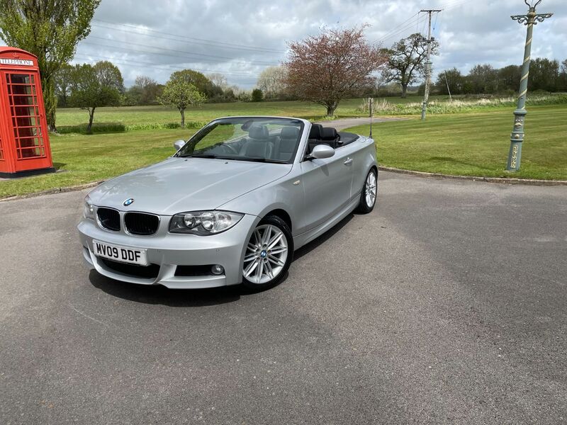 View BMW 1 SERIES 2.0 118i M Sport 2dr