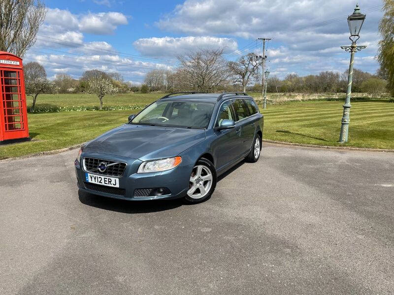 View VOLVO V70 2.0 D3 SE Geartronic ss 5dr