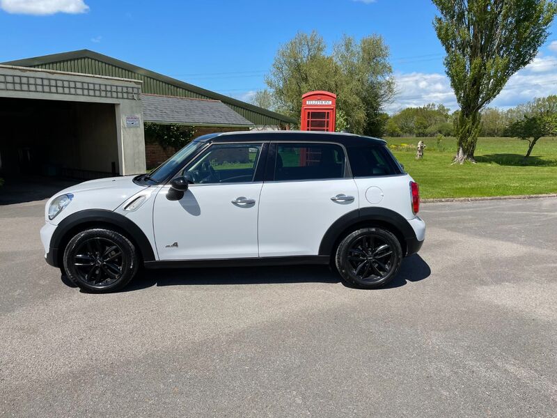 View MINI COUNTRYMAN 1.6 Cooper D ALL4 5dr