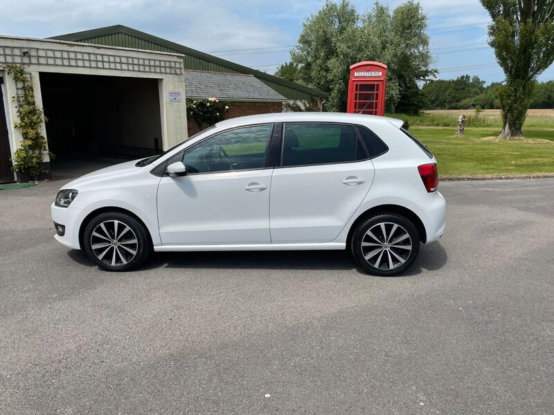 View VOLKSWAGEN POLO 1.4 Match Edition DSG 5dr