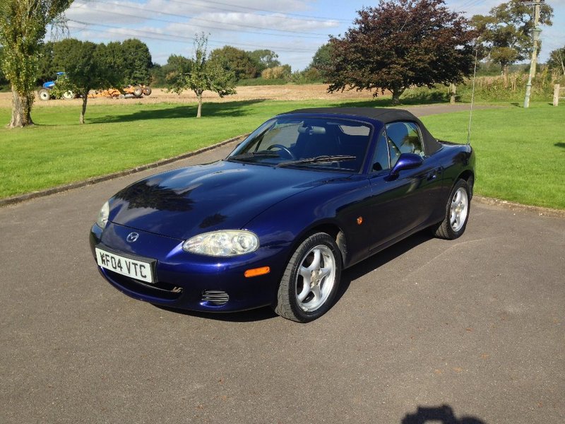 View MAZDA MX-5 1.8 Convertible