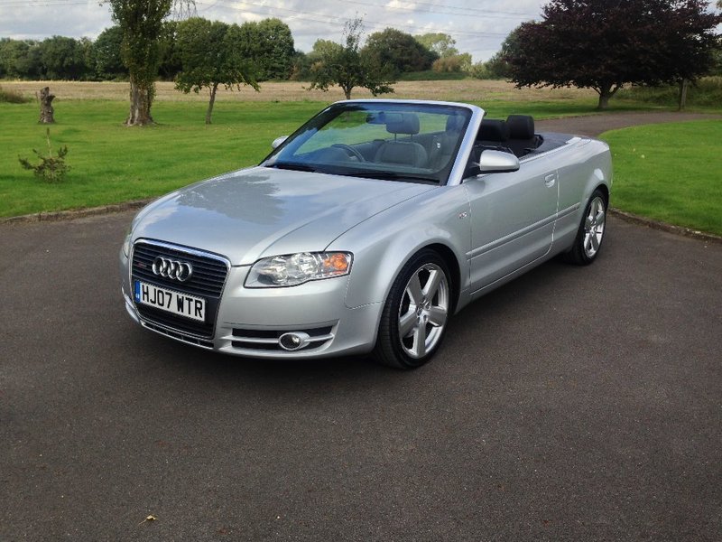 View AUDI A4 TFSI S LINE