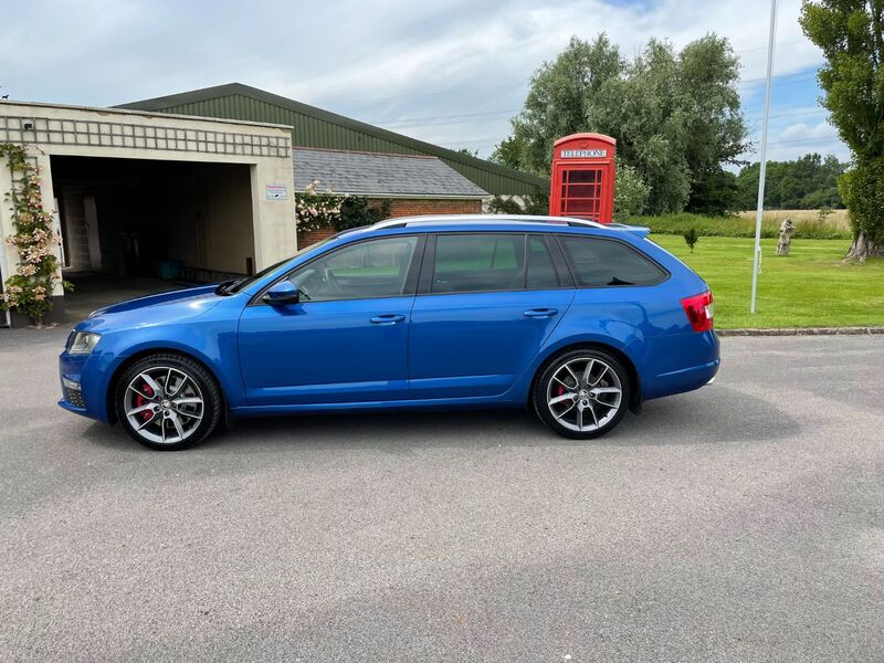 View SKODA OCTAVIA 2.0 TDI vRS DSG 5dr