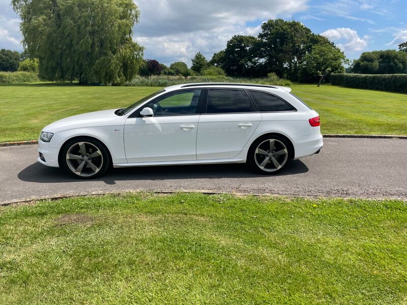 View AUDI A4 AVANT 1.8 TFSI Black Edition Avant 5dr