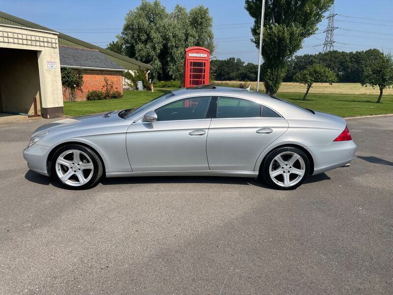 MERCEDES-BENZ CLS