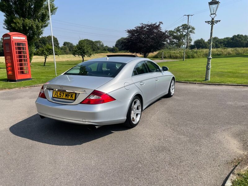 View MERCEDES-BENZ CLS 3.0 CLS320 CDI 7G-Tronic 4dr