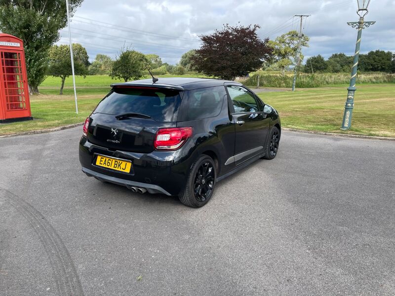 View CITROEN DS3 1.6 HDi DSport Plus 3dr