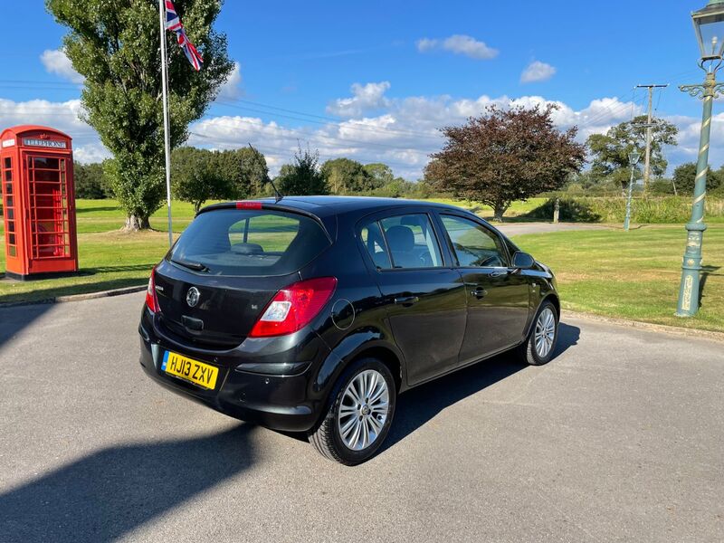 View VAUXHALL CORSA SE