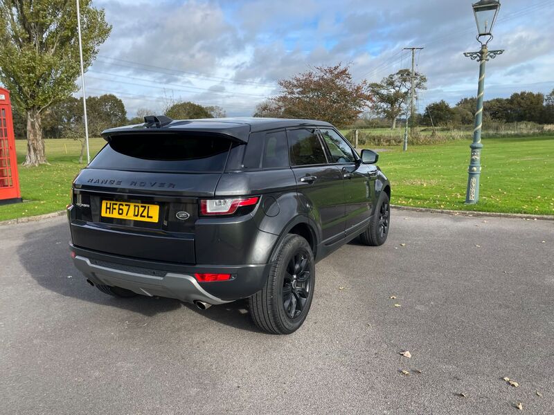 View LAND ROVER RANGE ROVER EVOQUE 2.0 TD4 SE 180 Auto 4WD ss 5dr