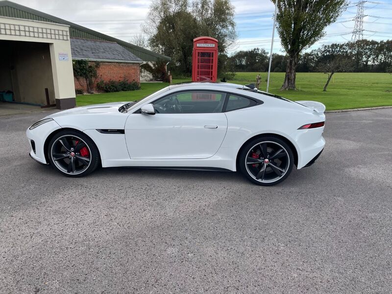 View JAGUAR F-TYPE 380 Supercharged V6 R-Dynamic