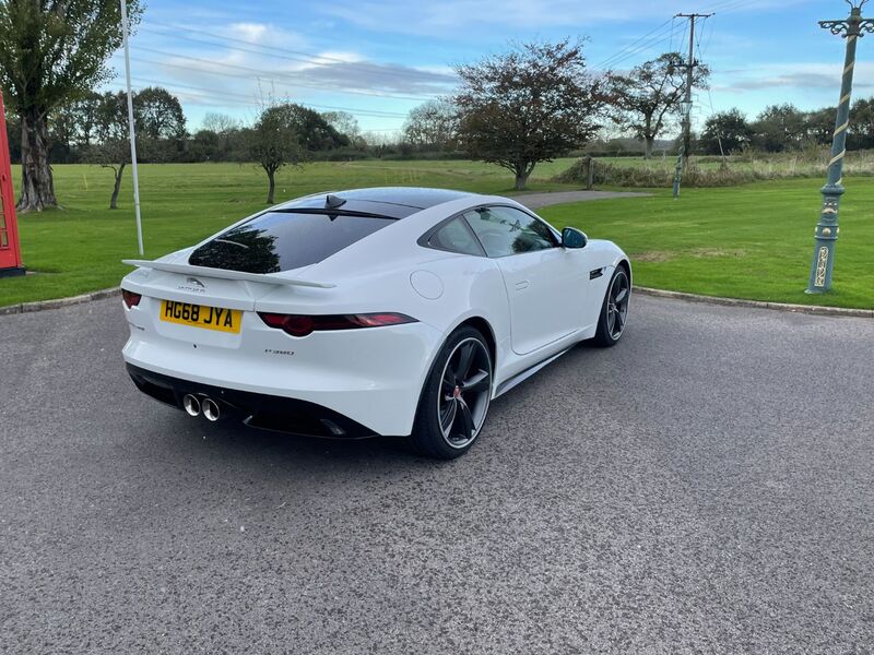 View JAGUAR F-TYPE 380 Supercharged V6 R-Dynamic