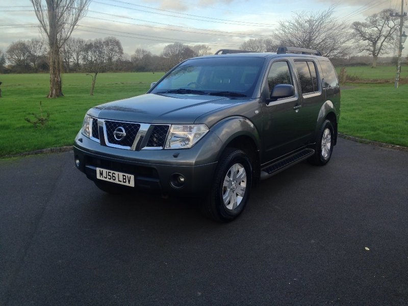View NISSAN PATHFINDER 2.5 DCI Sport