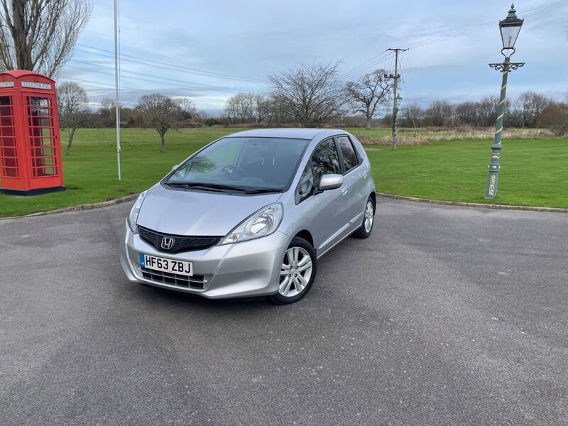 View HONDA JAZZ I-VTEC ES PLUS