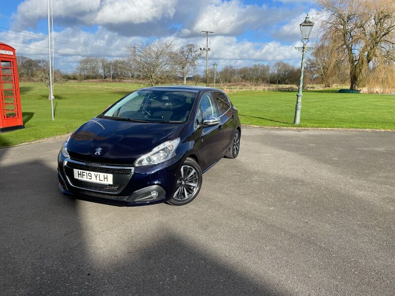 View PEUGEOT 208 SS TECH EDITION