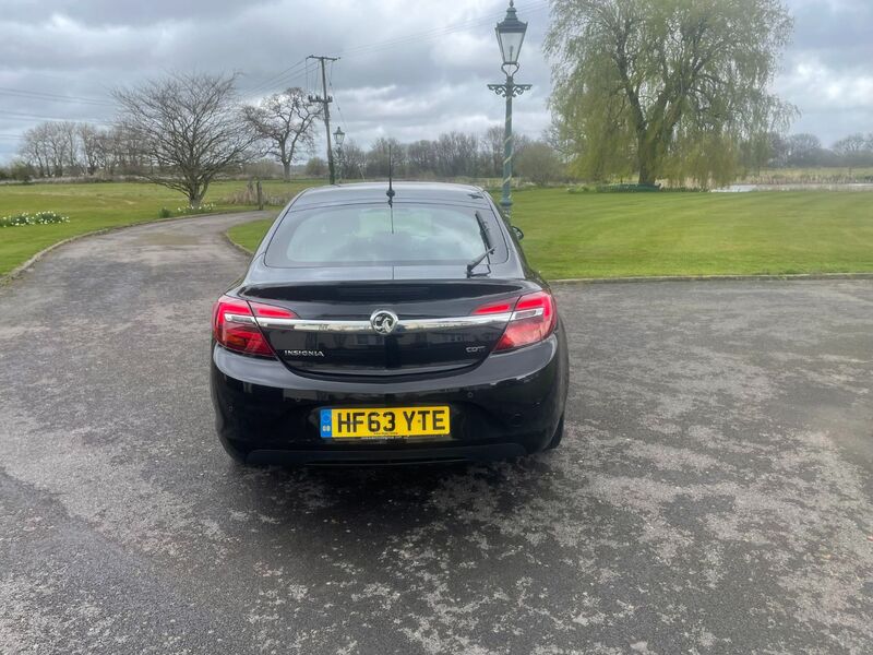 VAUXHALL INSIGNIA