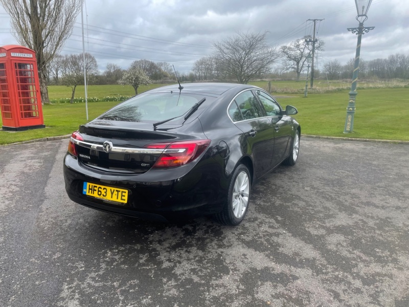 VAUXHALL INSIGNIA